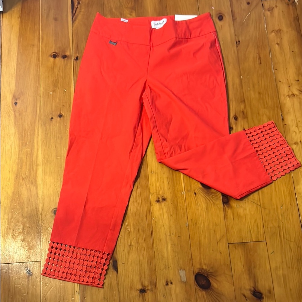 NWT Peck & Peck size 10 Bright Pants with Checkered cut out Cuffs